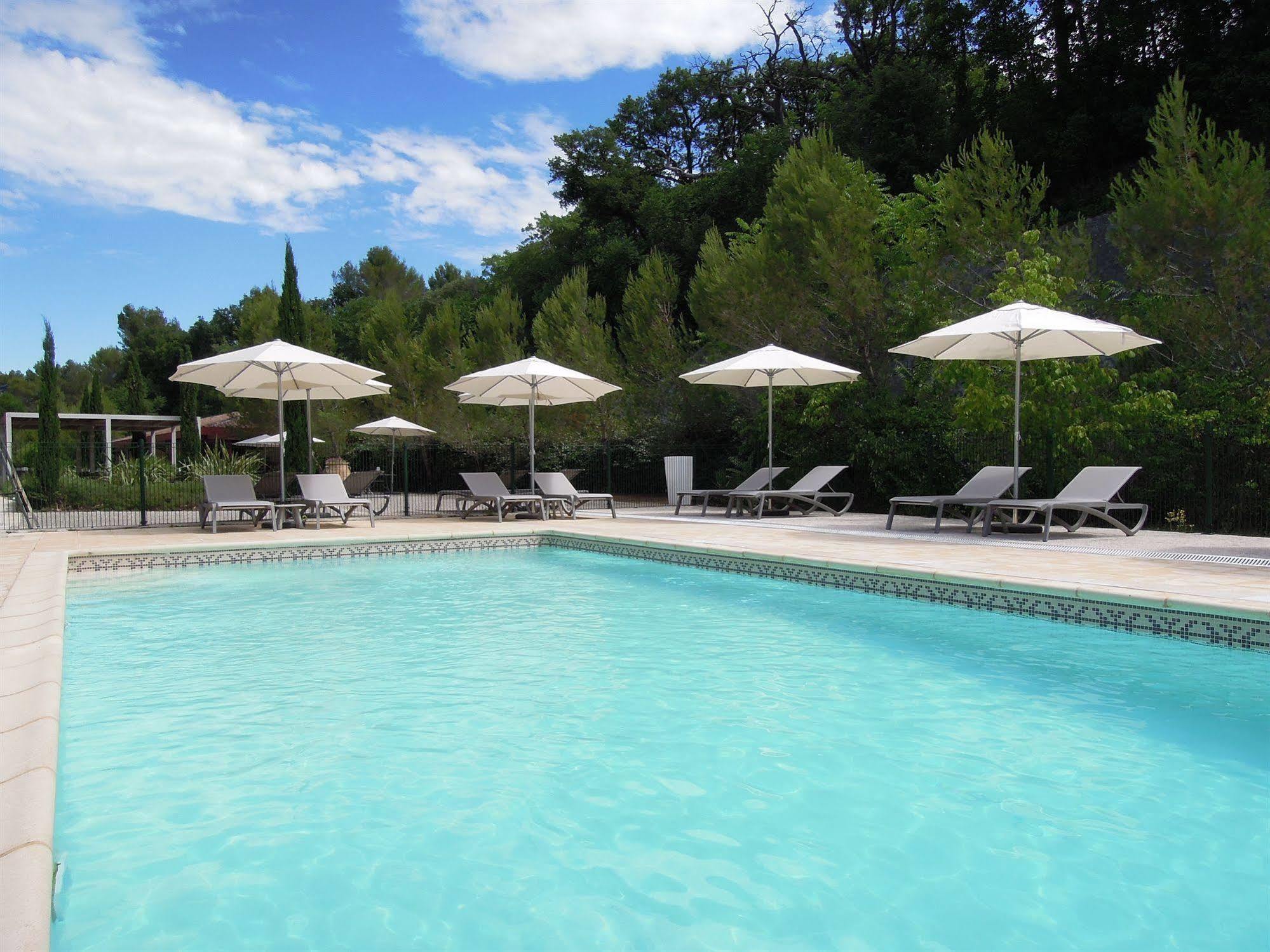 Hotel Estelou Sommières Dış mekan fotoğraf