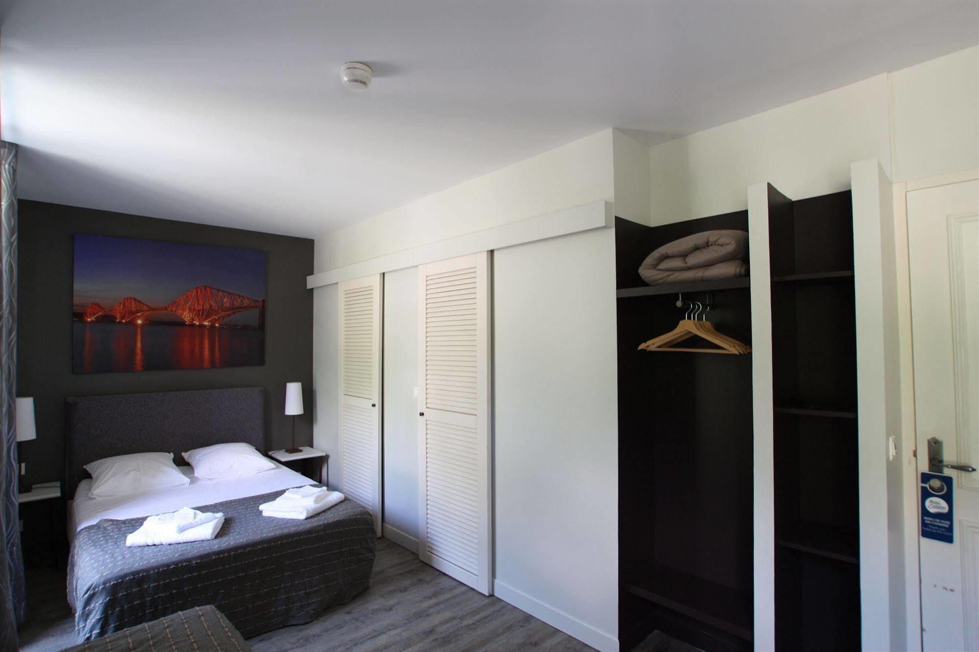Hotel Estelou Sommières Dış mekan fotoğraf